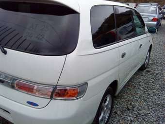 2001 Toyota Gaia Pics