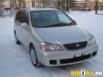 2002 Toyota Gaia