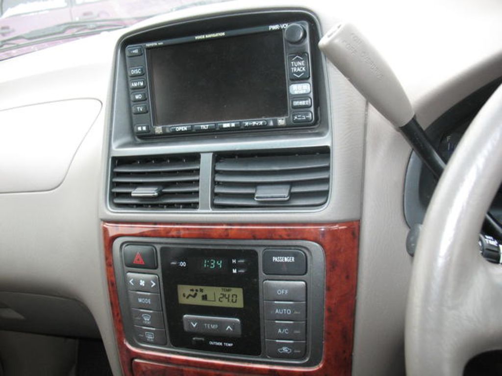 2002 Toyota Gaia