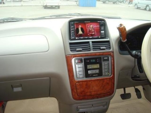 2002 Toyota Gaia
