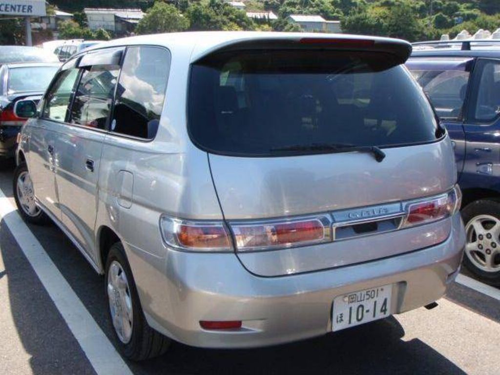 2002 Toyota Gaia