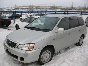 2002 Toyota Gaia