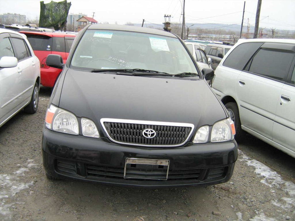 2002 Toyota Gaia