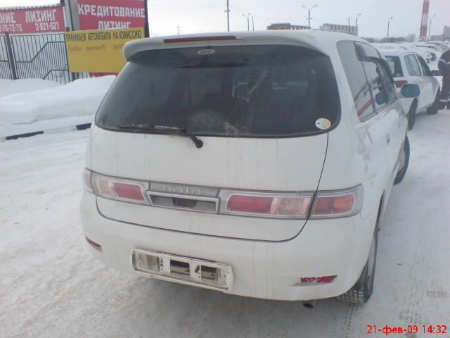 2002 Toyota Gaia
