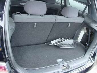 2002 Toyota Gaia Pictures
