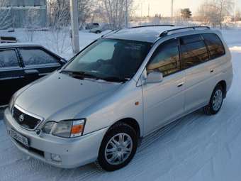 2002 Toyota Gaia Pictures