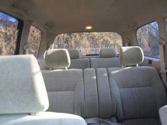 2002 Toyota Gaia Images