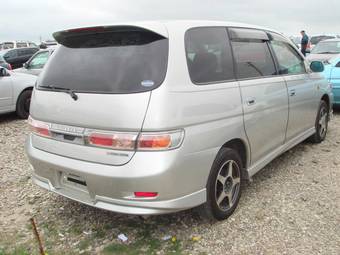 2002 Toyota Gaia Photos