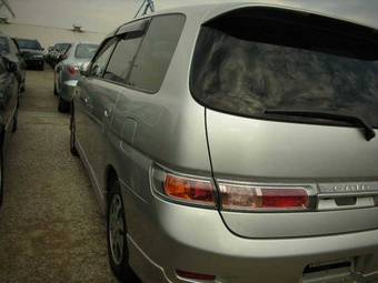 2002 Toyota Gaia Photos