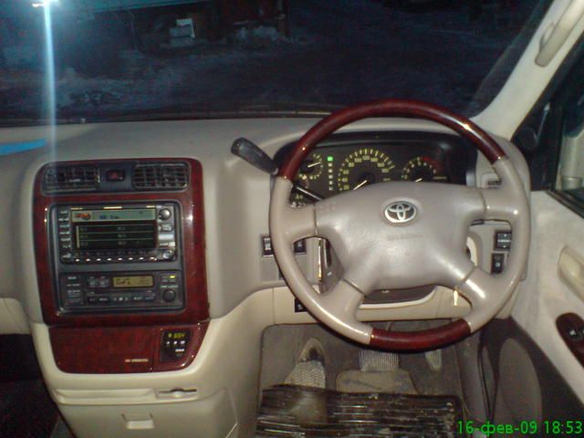 1999 Toyota Grand Hiace