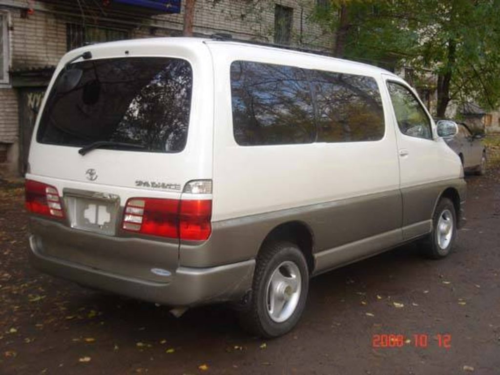 1999 Toyota Grand Hiace