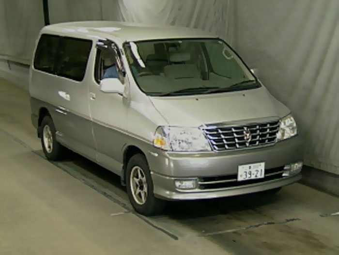 1999 Toyota Grand Hiace Photos