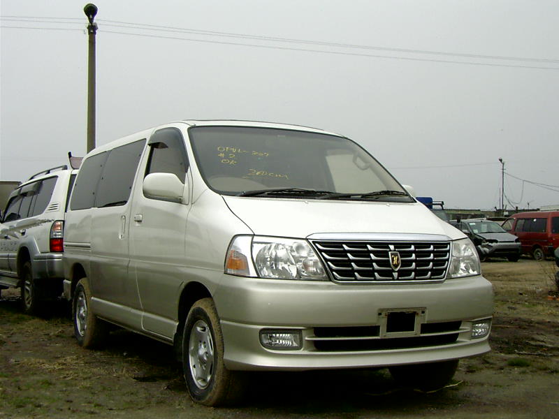 2000 Toyota Grand Hiace