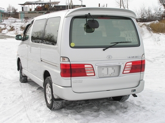 2000 Grand Hiace