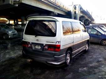 2000 Toyota Grand Hiace