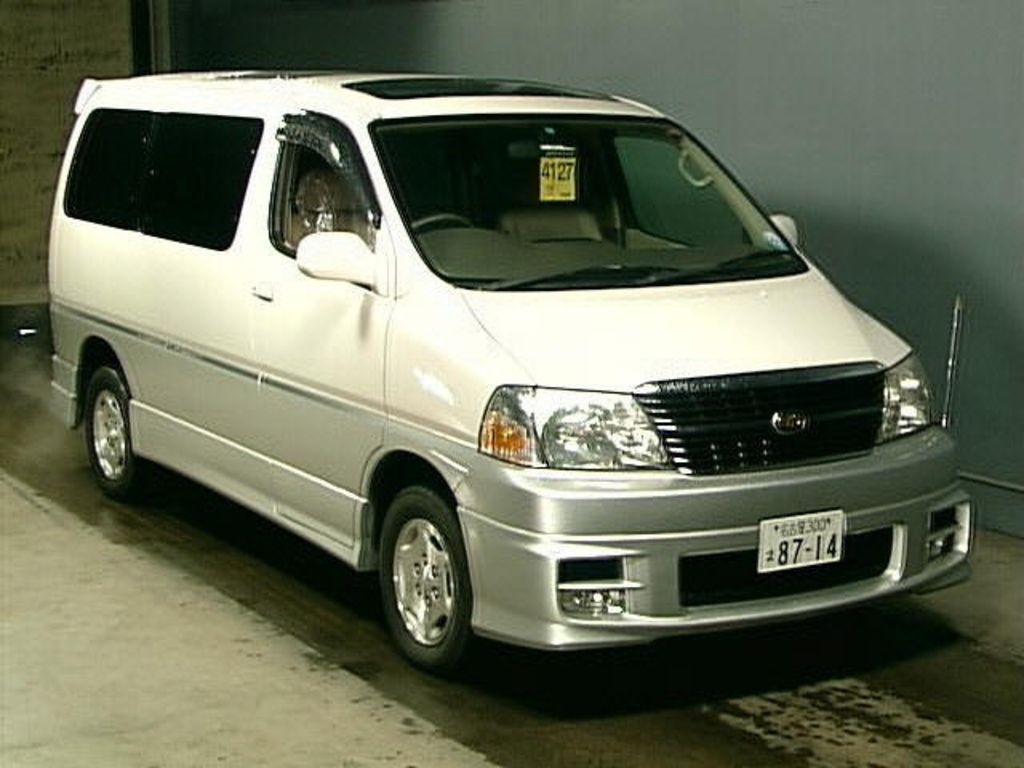 2000 Toyota Grand Hiace