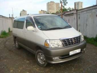 2000 Toyota Grand Hiace