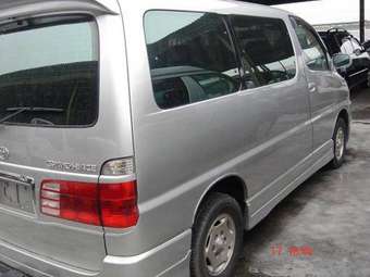 2000 Grand Hiace