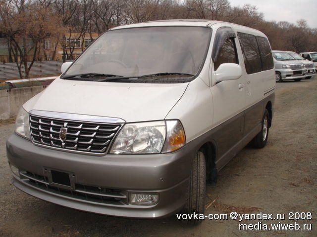 2000 Toyota Grand Hiace