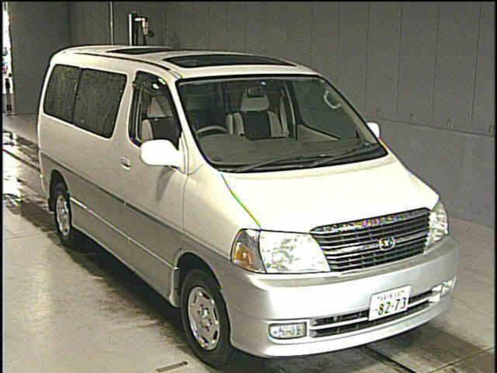 2000 Toyota Grand Hiace