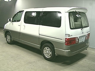 2000 Toyota Grand Hiace Photos