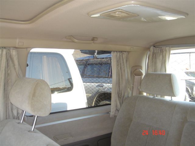 2000 Toyota Grand Hiace Pictures