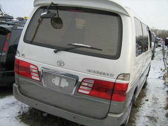 2001 Grand Hiace