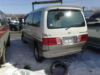 2001 Grand Hiace