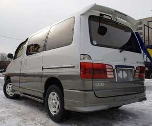 2001 Grand Hiace