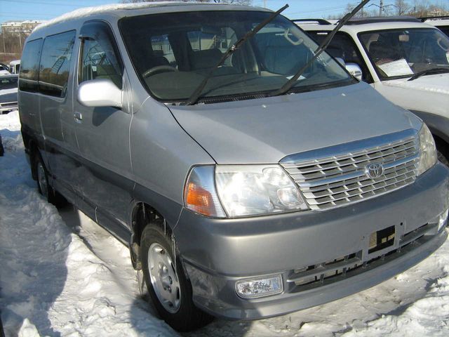 2001 Toyota Grand Hiace