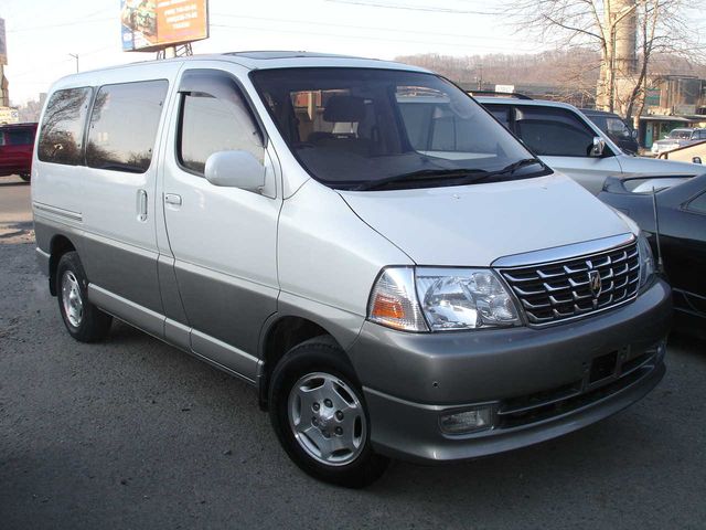 2001 Toyota Grand Hiace