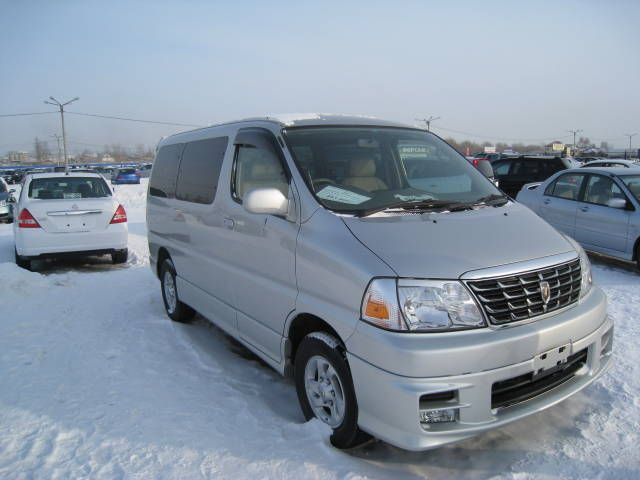 2001 Toyota Grand Hiace