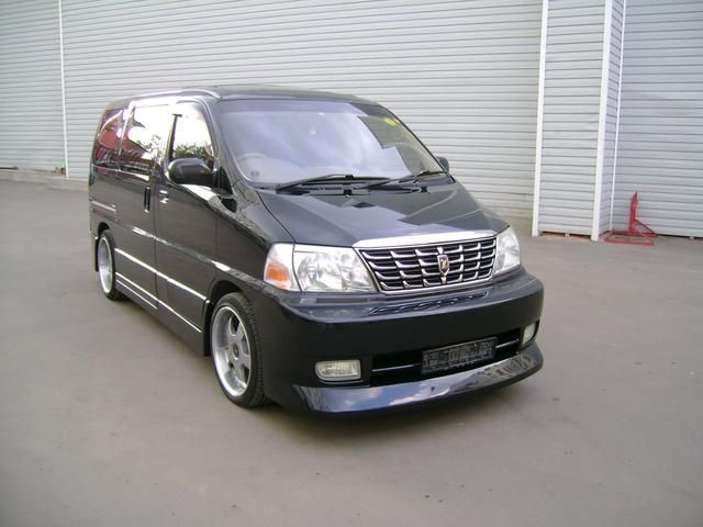 2001 Toyota Grand Hiace