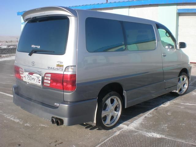 2001 Toyota Grand Hiace