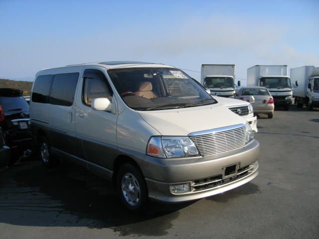 2001 Toyota Grand Hiace