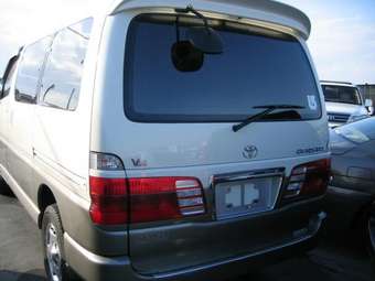 2001 Grand Hiace