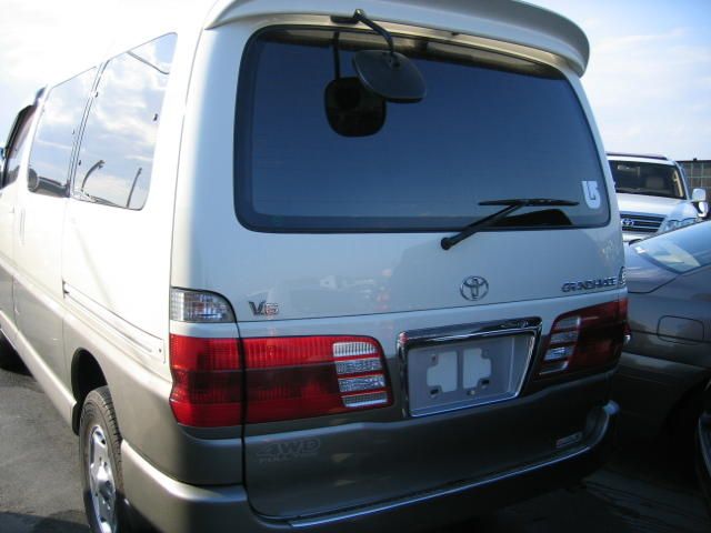 2001 Toyota Grand Hiace