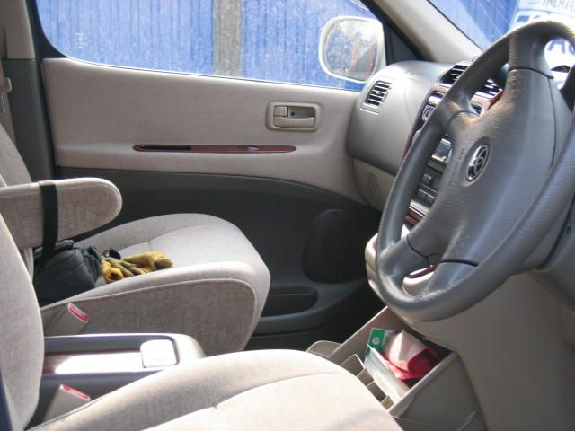2001 Toyota Grand Hiace
