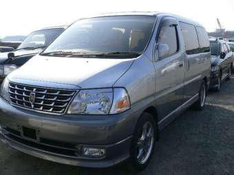 2001 Toyota Grand Hiace Pictures