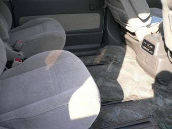 2001 Toyota Grand Hiace Photos