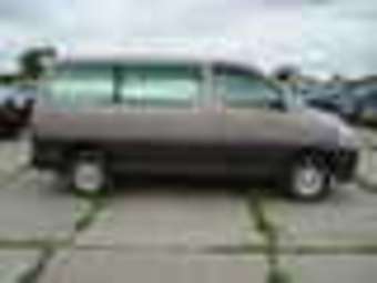 2001 Toyota Grand Hiace Pictures