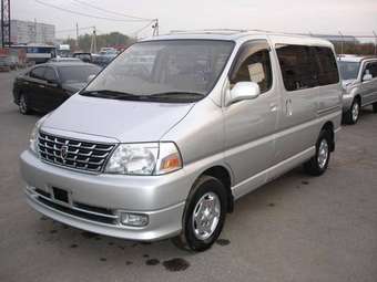 2002 Grand Hiace