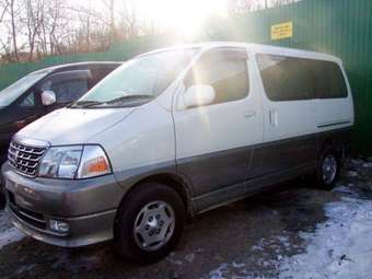 2002 Toyota Grand Hiace