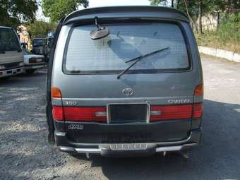 1995 Toyota Granvia Pictures