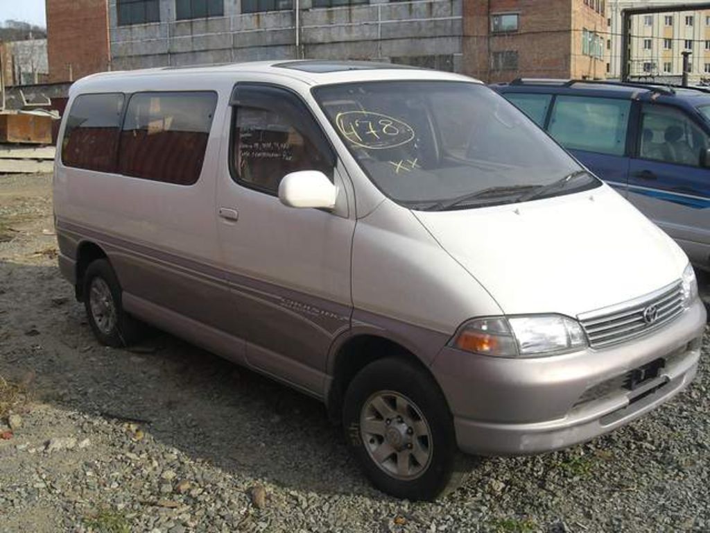 1998 Toyota Granvia