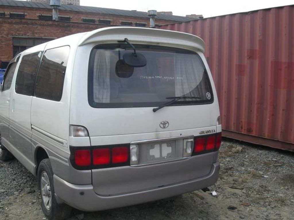 1998 Toyota Granvia