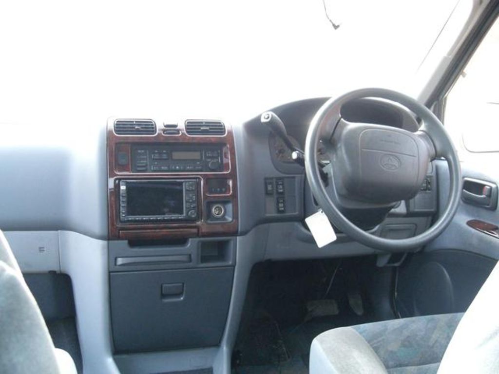 1998 Toyota Granvia