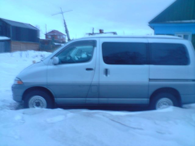 1998 Toyota Granvia