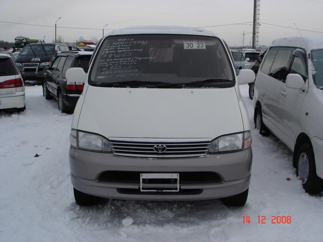 1998 Toyota Granvia