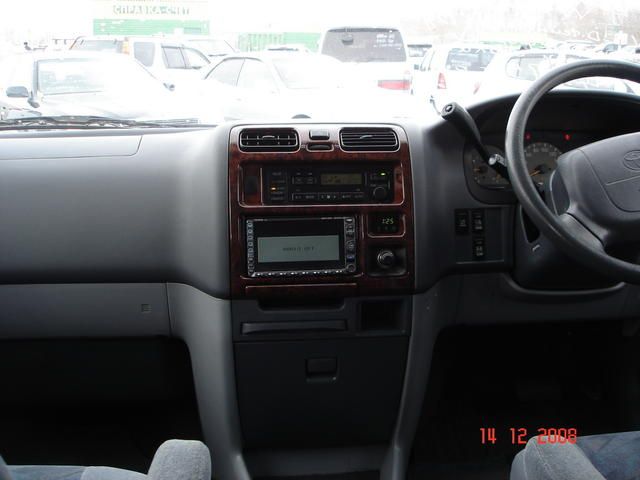 1998 Toyota Granvia